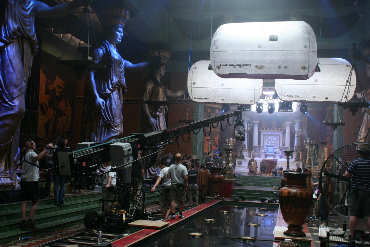 AlphaGripUK's tweet photo. 2009 Clash of the Titans Using the new Moviebird 44 Crane & Alpha Head. #alphagrip #moviebird #setlife #geofilms https://t.co/fmkayEl71z