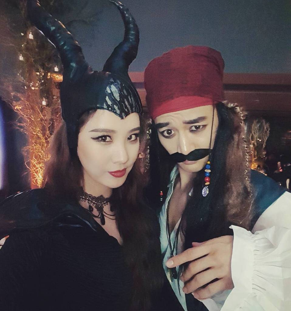 [PIC][29-10-2015]SNSD tham dự " "SMTOWN WONDERLAND" Halloween Party " vào tối nay CSkPVT_XIAATLn_