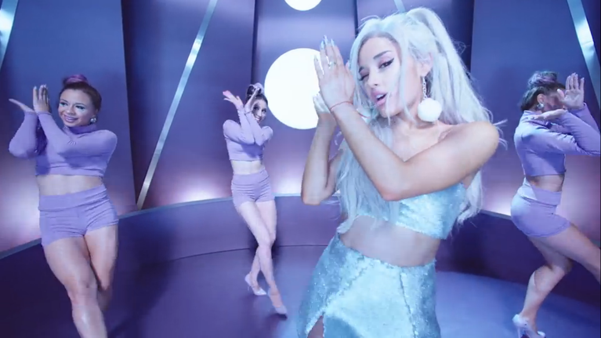 TeenVogue's tweet photo. Ariana Grande's "Focus" Is Finally Here: https://t.co/xxtWkjOIAo https://t.co/QvAIzz9XJB