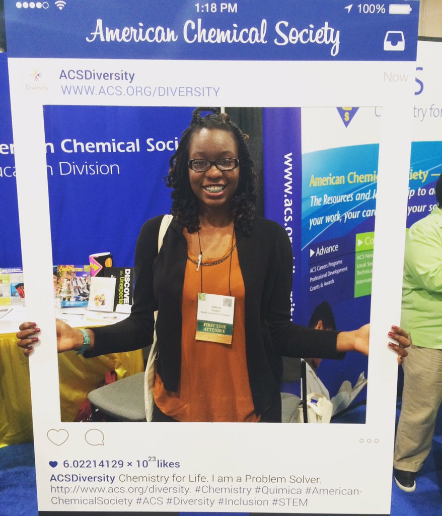 ACSDiversity's tweet photo. #sacnistas talking a selfie!!! Come take a selfie #Booth337 #sacnas2015 @sacnas #sacnas @AmerChemSociety #diversity https://t.co/cGOFC4Kbzu