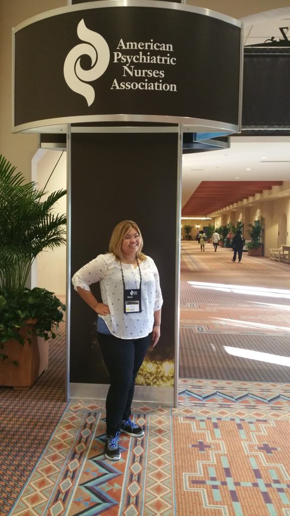 MsGreenFlower's tweet photo. #Representing #NewYorkChapter @AmerPsychNurses 👐 #APNA #2015 #PMHNCon #Proud #PsychRN #MentalHealthRN https://t.co/ZShGOU64TI