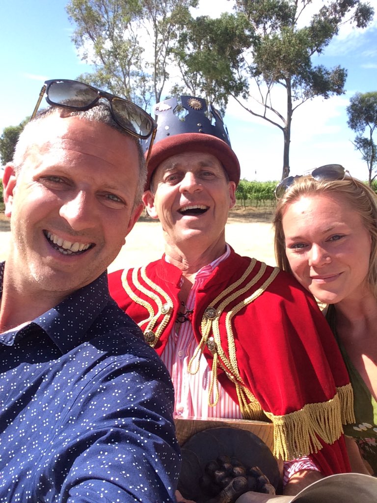 TimWildmanMW's tweet photo. @mclaren_vale you are a little bit mad but I love u @SCPannell @ChalkHillWines @OliversTaranga @maya_samuelsson https://t.co/qWnR4WoG9u