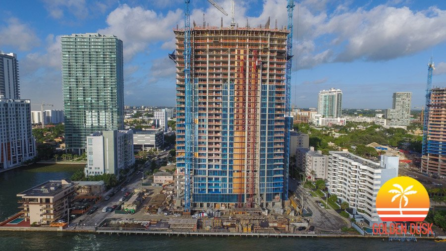 GoldenDuskPhoto's tweet photo. Biscayne Beach Reaches 31st Floor #miami #condo #edgewater https://t.co/UVWpumsxm3 https://t.co/7j1bgu0jvY