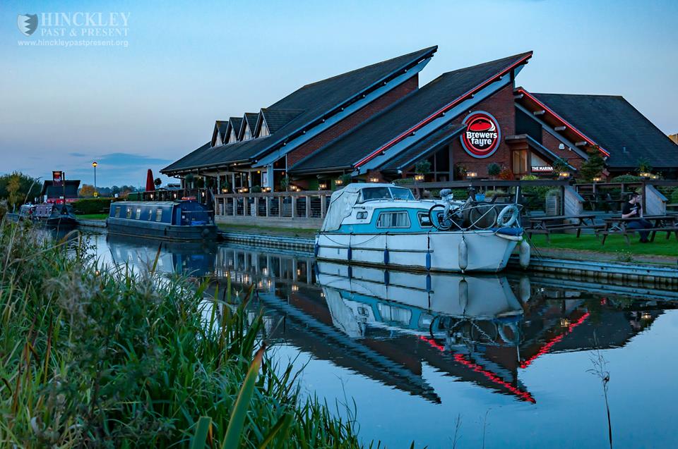 HinckleyPP's tweet photo. More photos like this of the #AshbyCanal #Hinckley at https://t.co/UnGEluWTtI #TrinityMarina @trinitymarinas https://t.co/CIJfWWAgvL