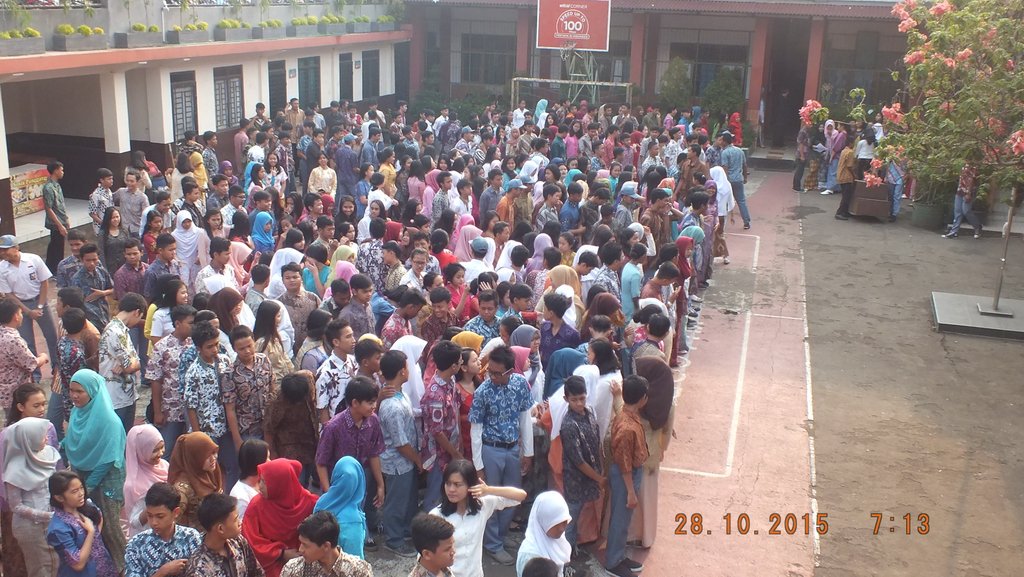 OSIS_SMAPI3's tweet photo. Suasana Pra Upacara Peringatan Hari sumpah Pemuda :)) #laterepost https://t.co/LtjH0wZWeA