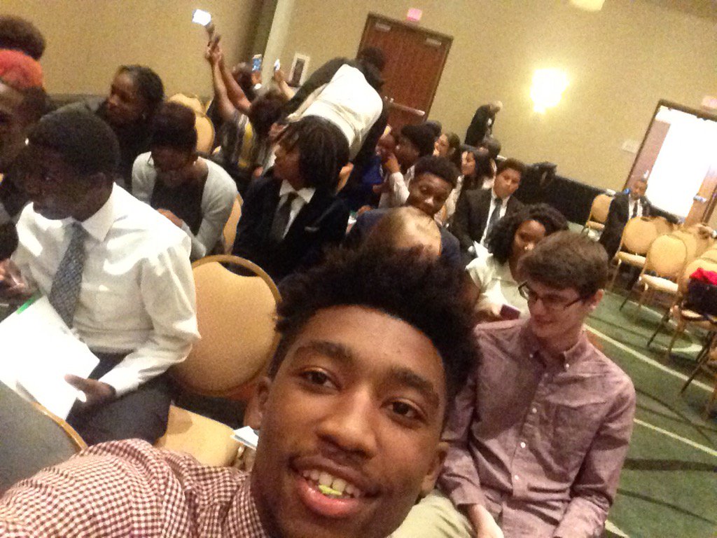 Dedicated_11's tweet photo. #yls2015 https://t.co/Z5y903Li21
