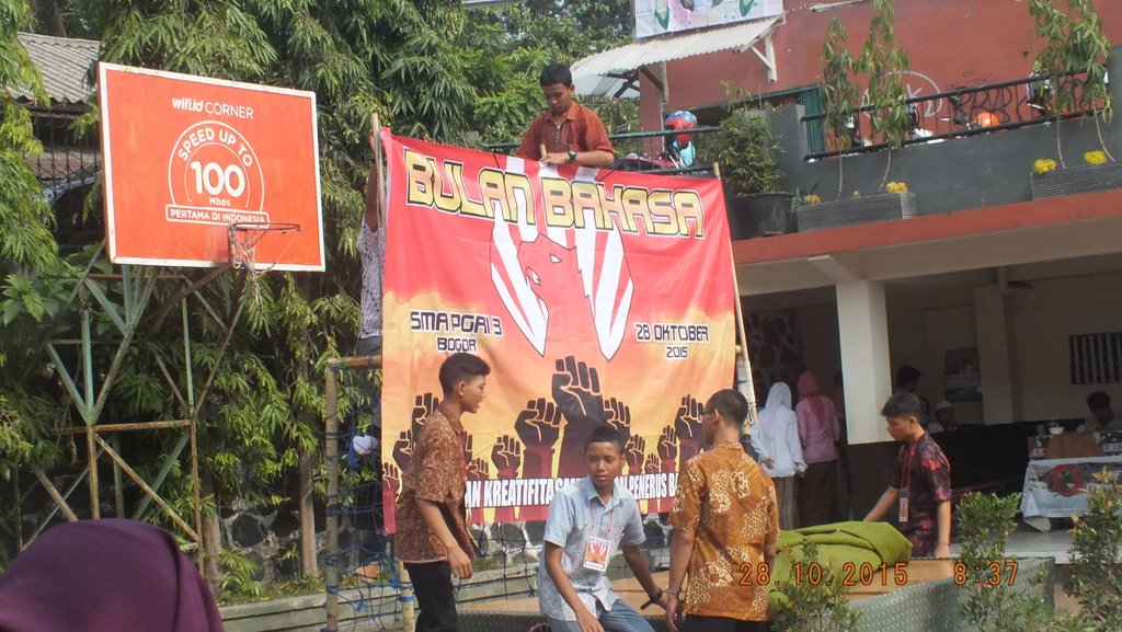 OSIS_SMAPI3's tweet photo. Pemasangan dan Pembuatan Panggung,Banner serat Tempat Untuk Juri #laterepost https://t.co/HIyd3mQDZb