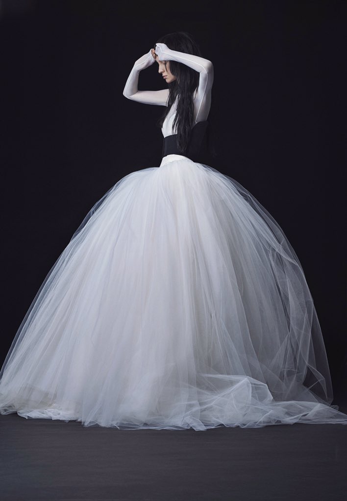 VeraWang's tweet photo. Preview the #VeraWang Fall 2016 Bridal Collection Nov 6-8 at our Rodeo Dr flagship. 428 N Rodeo Drive, Beverly Hills https://t.co/ZrX8mkqdHX