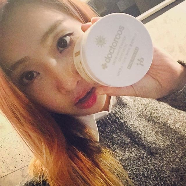 MinzyEurope's tweet photo. Some of Minzy's gorgeous IG updates from the past week! What a beautiful maknae😍😘 @mingkki21 #minzy #IG https://t.co/JuuTrfCIUt