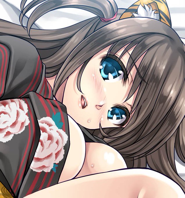 冬コミ 木曜日 東M-17b「Rip@Lip」で参加いたします!新刊2冊+オマケ漫画頒布予定です。それと、とらのあな冬コミカタログ特典でイラスト描かせていただいておりますので、こちらも宜しくお願いいたします。 