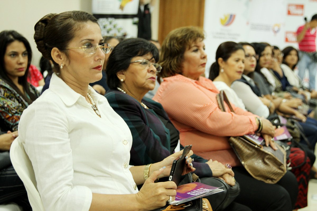 MujeresEcu's tweet photo. [NOTA] Mesas territoriales articulan acciones interinstitucionales contra #ViolenciaDeGénero https://t.co/BXPYnv39nL https://t.co/XxdWjzgx2w
