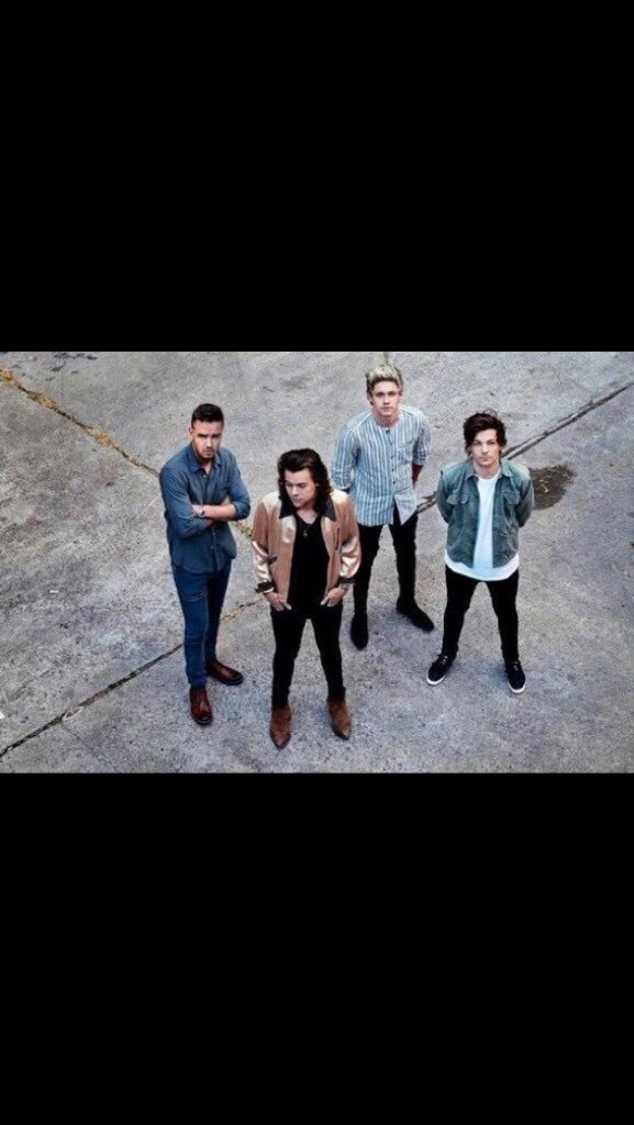 yvsIut's tweet photo. MY IDOLSππππβ€οΈβ€οΈ #AMAs1D #2WeeksUntilMadeInTheAM https://t.co/xXEEDx0P3e