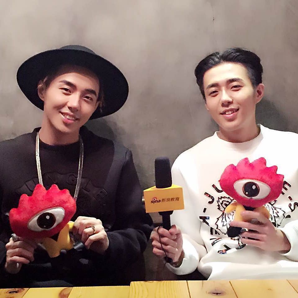 Tasty2winsTH's tweet photo. [TASTY's IG] October 30, 2015 at 08:18PM update Smil3 Twins ! Good ! https://t.co/FUnNStJCQN https://t.co/3YqsvfzDMs