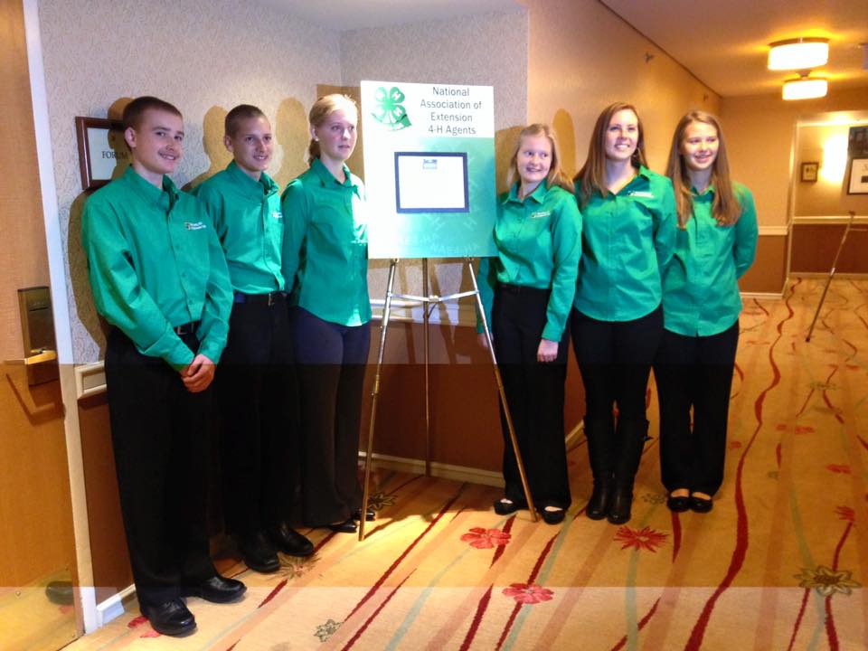 Wayne Cty #4H won regional award @ the @NAE4HA in Portland, OR for their hard work on a Heritage Quilt Trail #NAE4HA