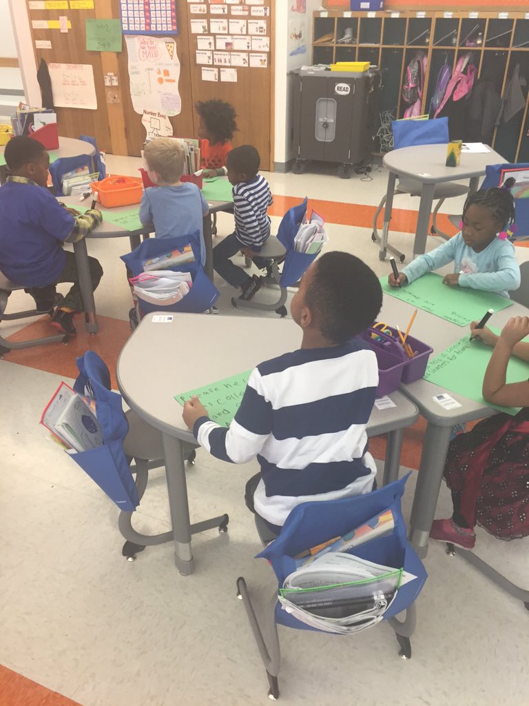 MrsBurdenSL's tweet photo. Super Citizens preparing to collect pencils for a school in South Sudan! @syracuselatin @groundup193 @C3minded https://t.co/XqsohyNEn0
