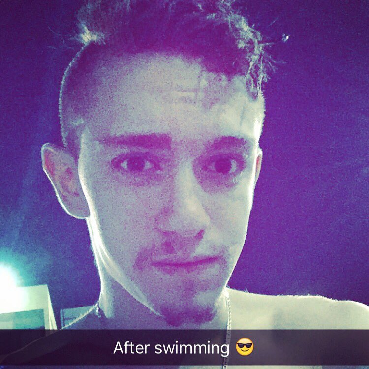 Z9Mike's tweet photo. #after #swimming #pretty #face https://t.co/16dLDlG5Jo