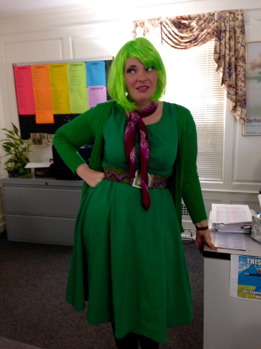 ExCollege's tweet photo. #Disgust makes an appearance @TuftsUniversity #ExCollege "I just saved our lives. Yeah, you're welcome." #InsideOut https://t.co/0yDcXzepiK