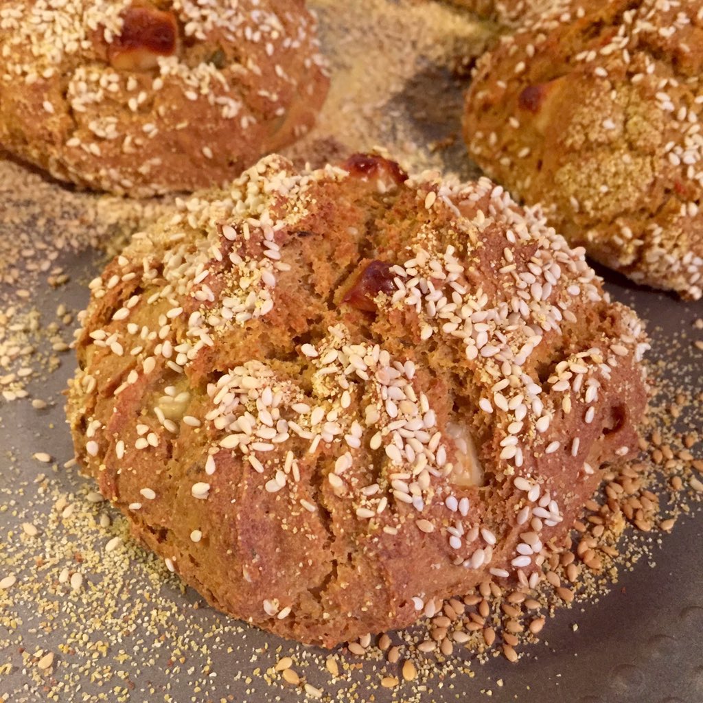 Fusioncakes's tweet photo. Keep your eyes peeled #Bristol savoury &amp; bread boxes coming soon! #glutenfree harissa &amp; halloumi #bread rolls 😋 https://t.co/eLTFHafozm