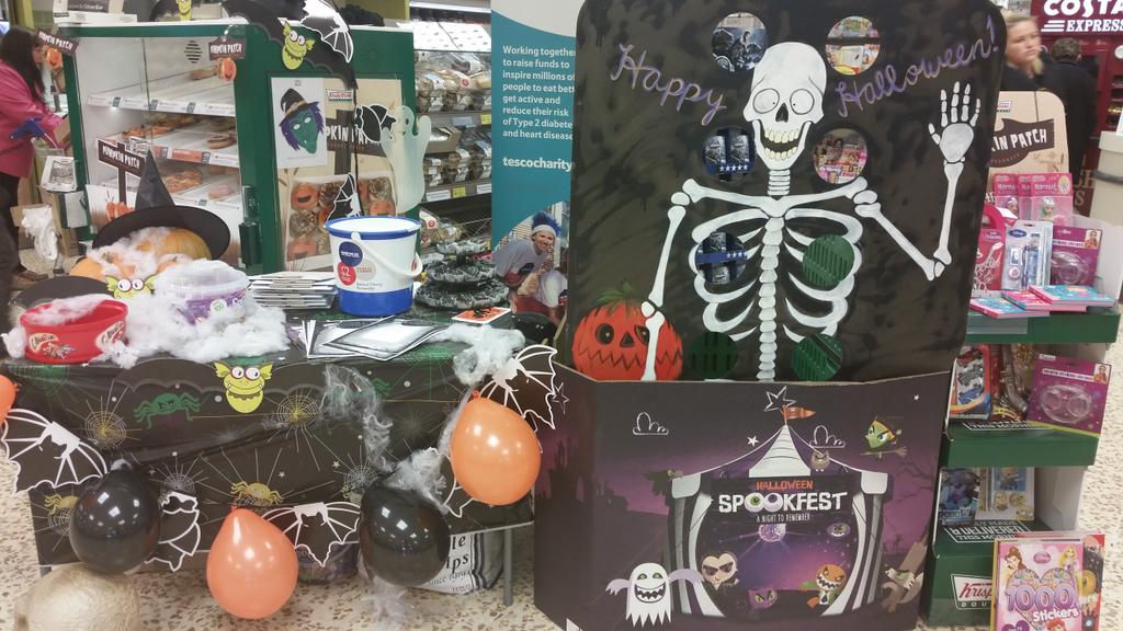 Helengraham18's tweet photo. Halloween fun @TescoAllerton don't forget the car park fun day tomorrow :) @br09ham @SamiCam72 @SAYSallerton https://t.co/FKplSDKTQv