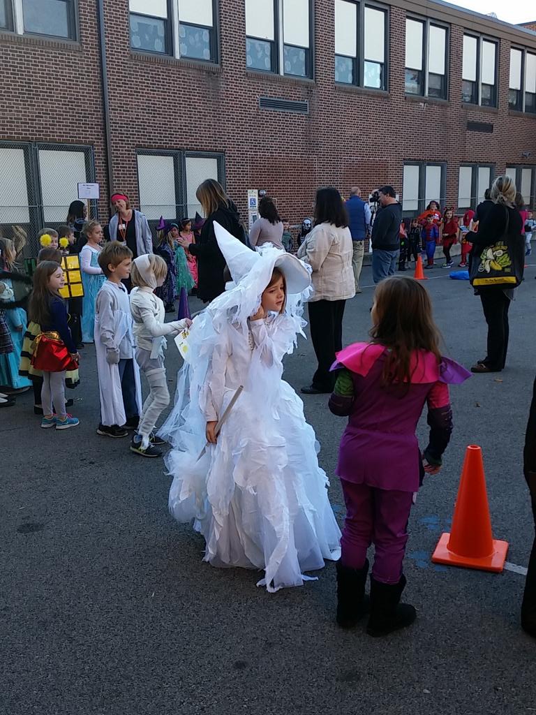 ENFIELD_SDST's tweet photo. More costume parade pictures!  @ENFIELD_SDST https://t.co/qRjTDUJ5QA