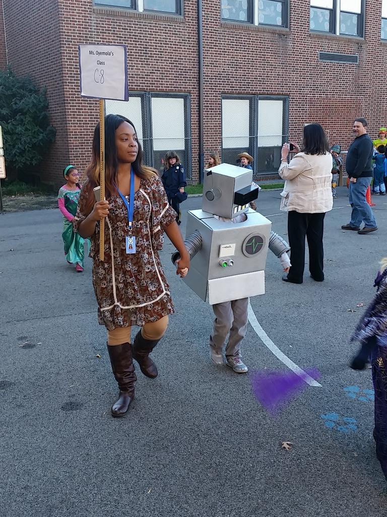 ENFIELD_SDST's tweet photo. More costume parade pictures!  @ENFIELD_SDST https://t.co/qRjTDUJ5QA