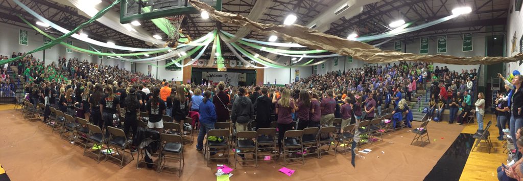 MASCTerri's tweet photo. NW District Over 1400 strong!! #gustonation https://t.co/HzSzkaS77E