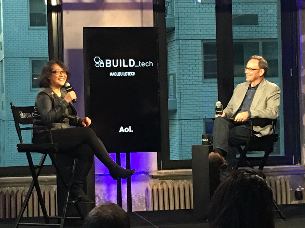 Brain surgery or technology? <a href="/minervatweet/">Sélection Minerva</a> chose tech!