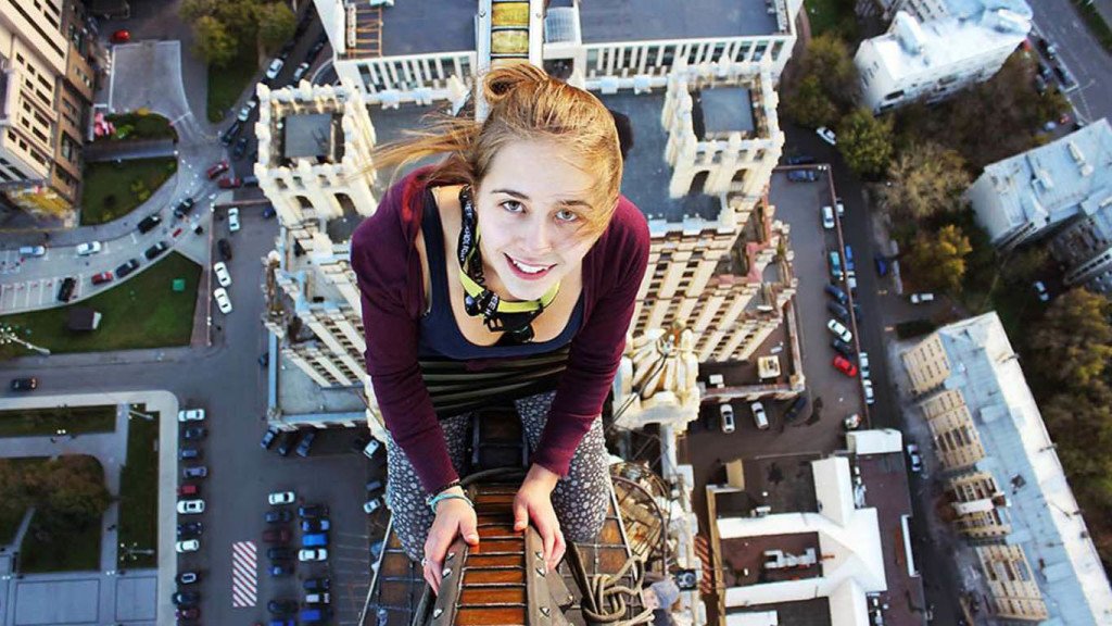 PPcornus's tweet photo. Top 10 Deadliest #Selfies
https://t.co/l0S4V6KN65
#DeadliestSelfies #StrangeDeath https://t.co/1xgVUMsOkn