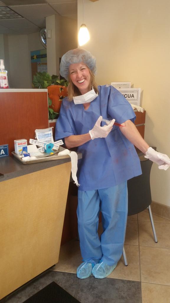 SRLowe86's tweet photo. Nurse Giggles loves taking blood #CCCULivoniaSouth #CCCUChallenge @CCCUTED https://t.co/NuU0sWPNgX