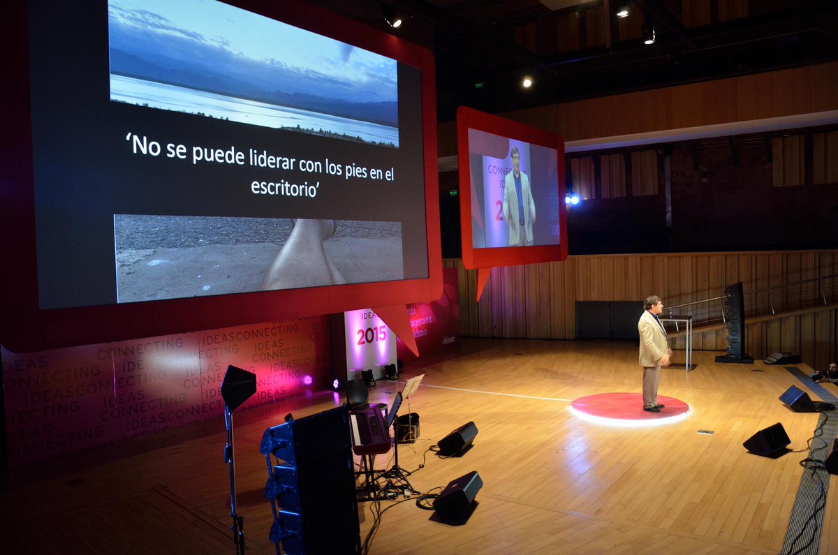 ConnectingArg's tweet photo. Gracias Daniel Carmona por compartir la jornada de #Connecting2015 y acompañarnos este año! http://connectingidea https://t.co/iSUTQQh5pT