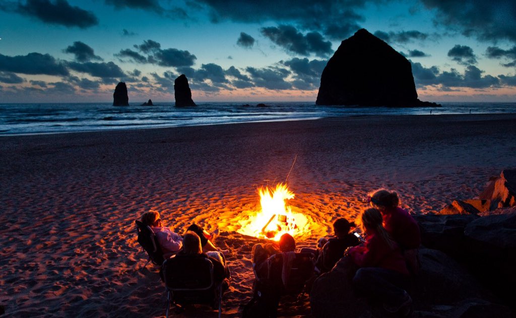 Compelling Pictures tweet media