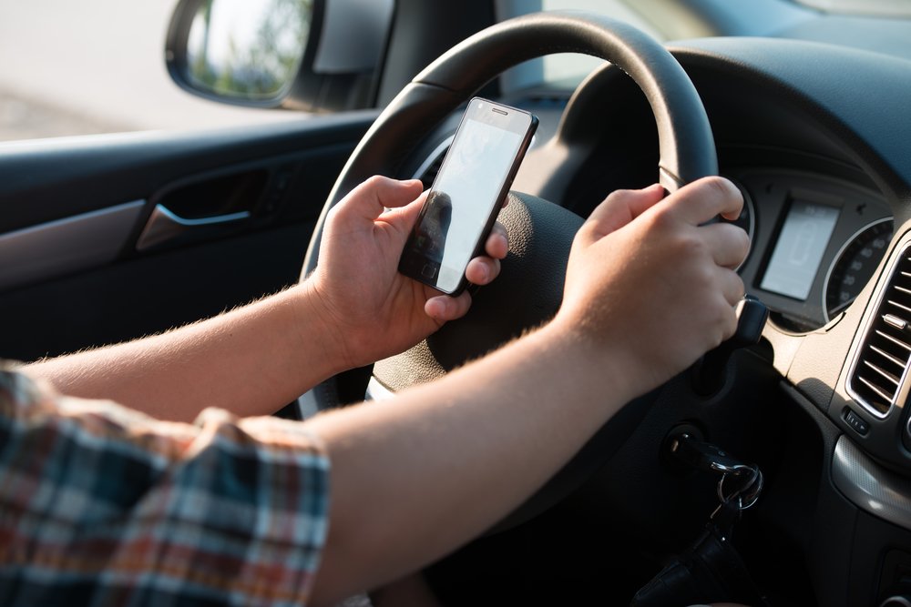 TheOklahoman_'s tweet photo. Message received: The new rules of texting and driving https://t.co/c0GsIyyTTV https://t.co/6Csl4jnoj3