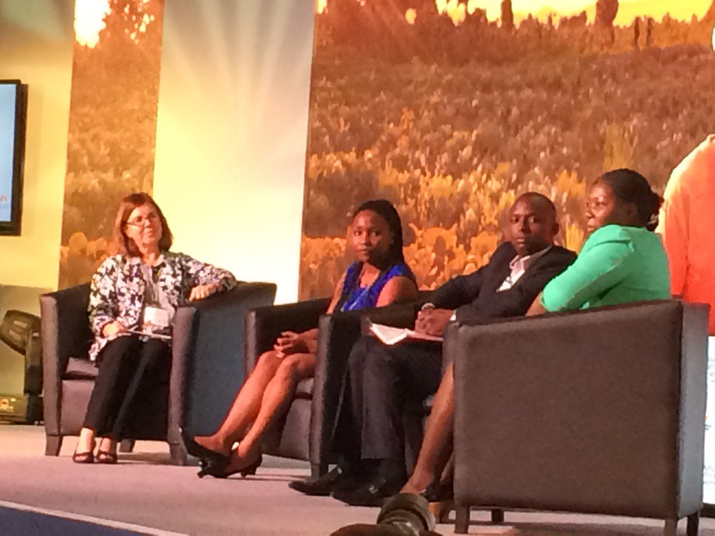 TheKoffiassouan's tweet photo. #YAW2015 Closing Session with youth https://t.co/ZP73Kwn6eV