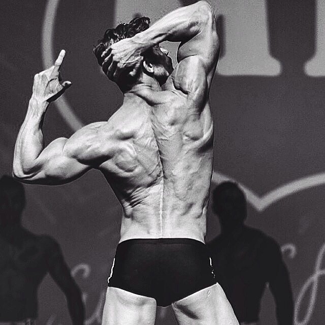 charliegarforth's tweet photo. Shot from this weekend @miamiprofitness getting my #MpPro card #FlexFriday #fitnessmodel #musclemodel #physique #gym https://t.co/GH2ButbqcZ