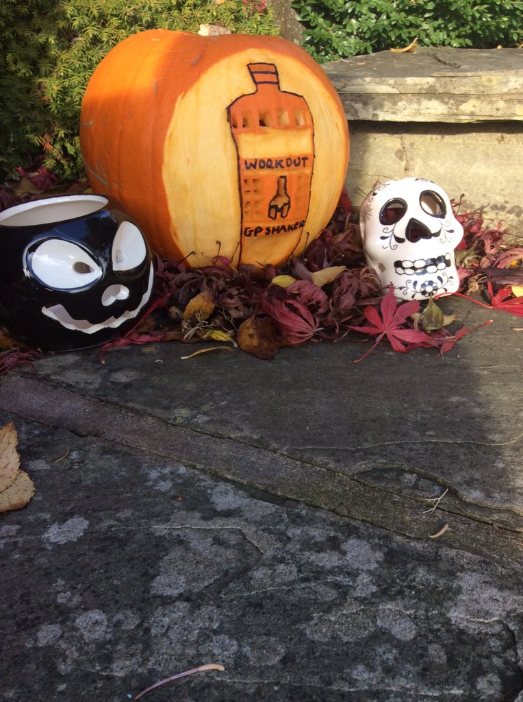 GPSHAKERbottles's tweet photo. Preparing for Halloween!
Our bottles are always on our mind
#WARRIOR #gpshaker #Halloween #gains #fitfam https://t.co/Ls5QalaJbf