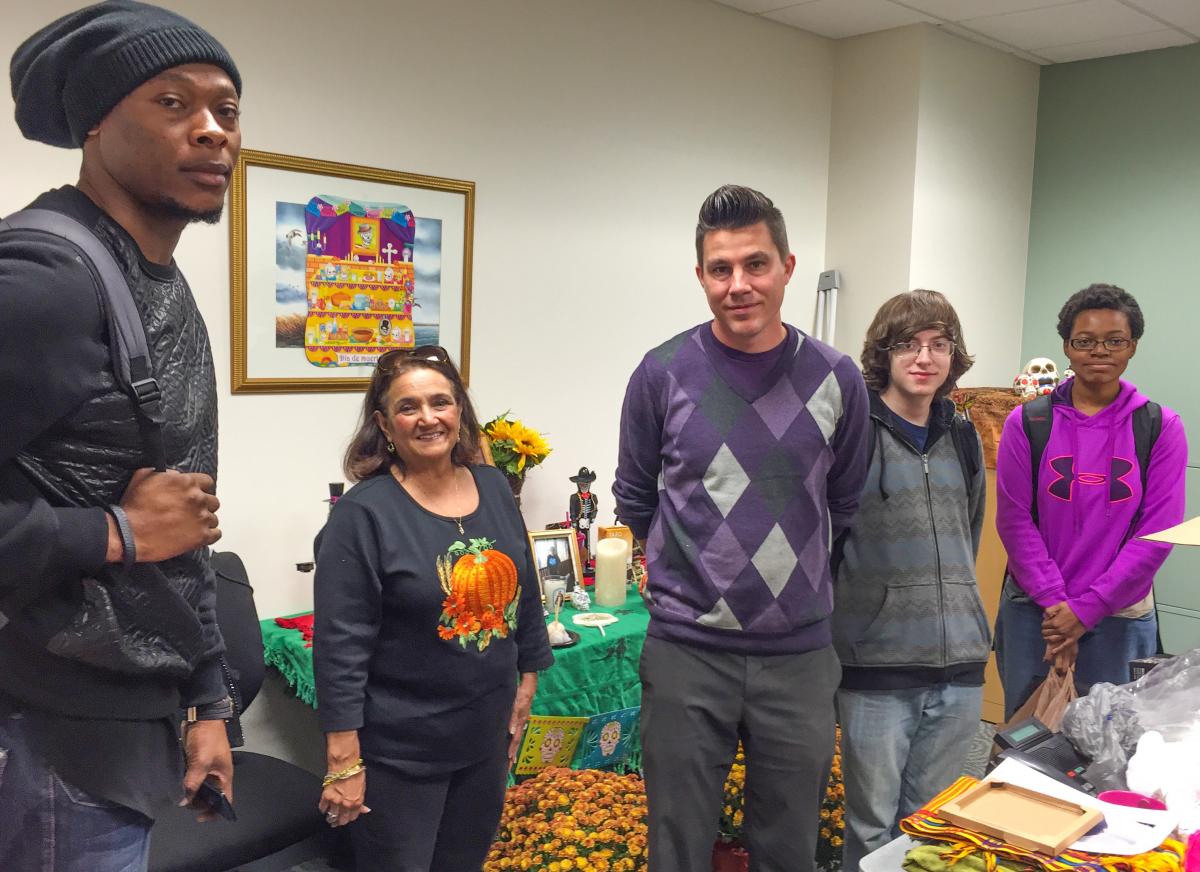 CinStateCollege's tweet photo. Winding down Hispanic Heritage Week 2015: 
https://t.co/FLl8Sifzlf
#CinState #College4Me #HispanicHeritageWeek https://t.co/OGZHPlI76s