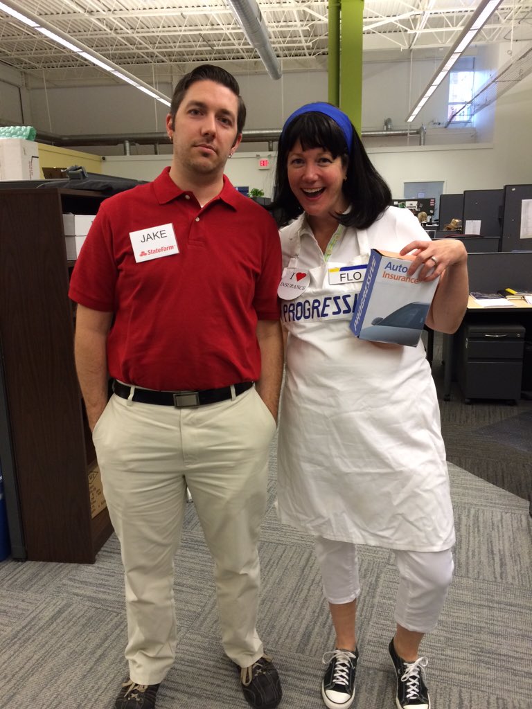 sallybelievecle's tweet image. Insurance wars over at @JumpStartInc #Halloween #jakestatefarm #flo @Progressive vs @StateFarm