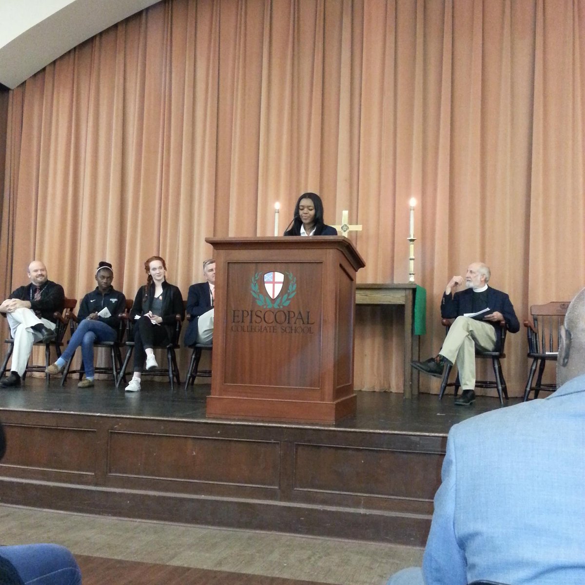 ARCommitment's tweet photo. Senior Alexis Broadnax gave a phenomenal and inspiring chapel talk! #committed https://t.co/cPnnw0Hlp5