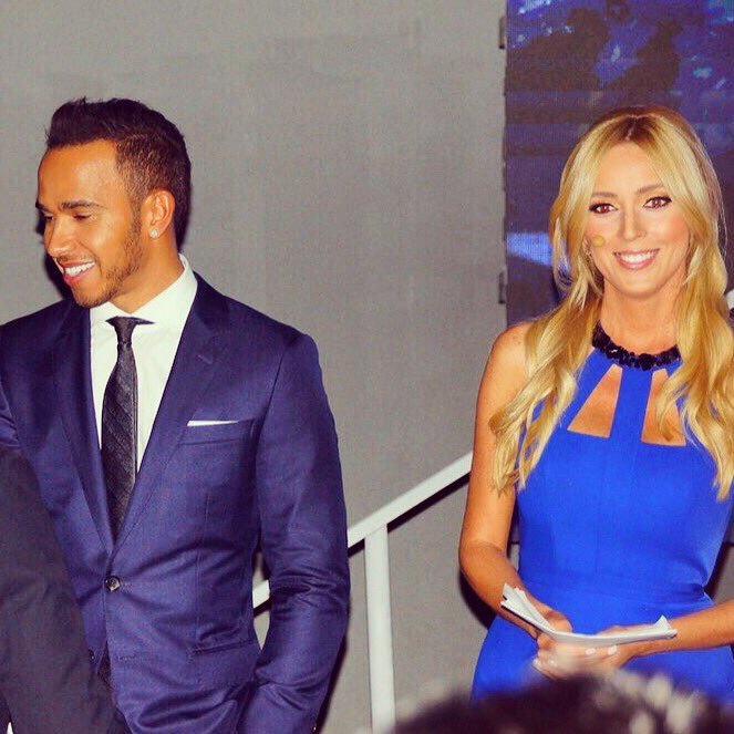 SHANIK_ASPE's tweet photo. Un placer presentar a @LewisHamilton como escudería de @MercedesBenzMx @Formula1  #MBSUVs2016 https://t.co/yBijZuV8OY