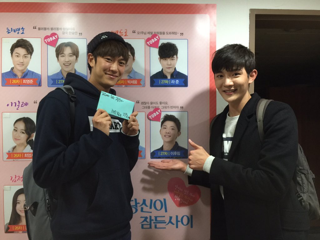 sohot_HL's tweet photo. 흔들렸는데 이게 너무 #좋아 우리둘의 모습이...
#박철진 #손지환 이 이렇게 만났네
#이후림 #나종찬 으로 👬
형이 #편지 에 쓴 것 처럼 #빠이팅 !
#사랑한다 종차니야❤️
#오당신이잠든사이 #닥터리 https://t.co/8Y6qptsiXA