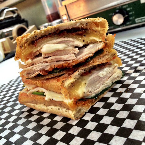 ClutchWings tweet picture