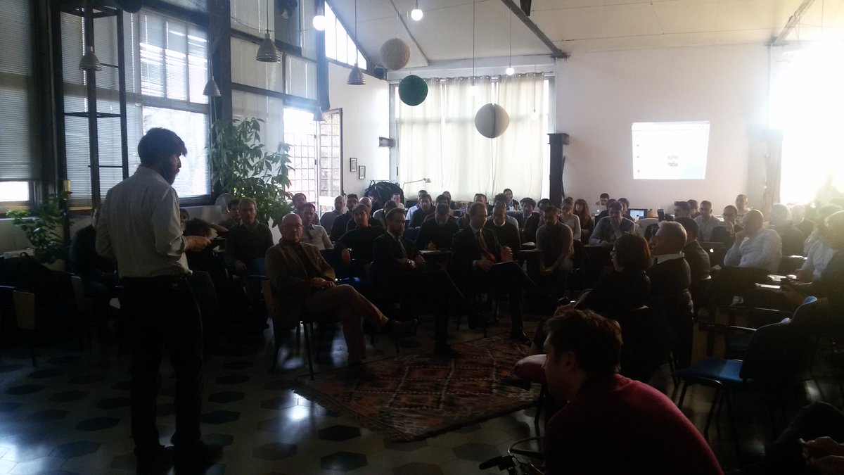 42accelerator's tweet photo. If it works it obsolate! #startup #innovazione #capitali #fondi #venture #angel #corporate tutto a #ssg2015 https://t.co/uBSDEZed6c