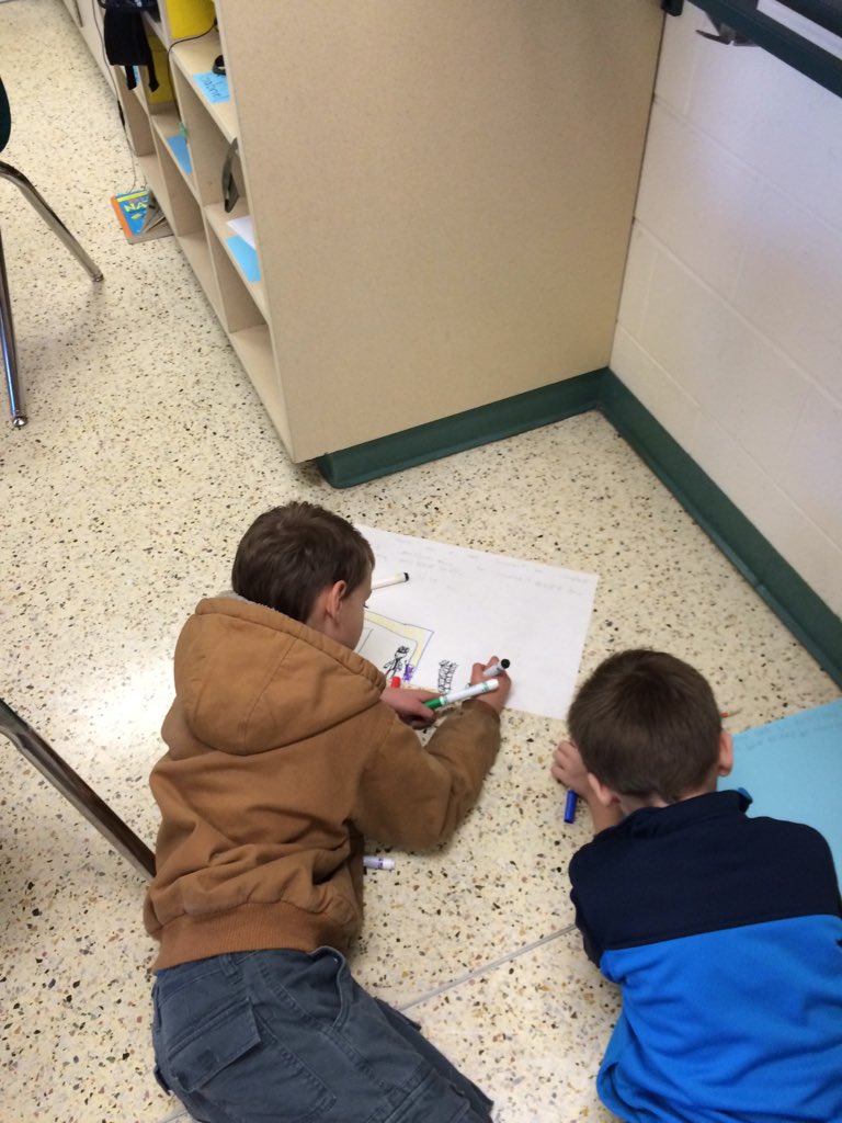 JdeppsJessica's tweet photo. 3rd graders creating Halloween word problems #@LynnhavenES #@sadegraham https://t.co/gmRsArjNrP