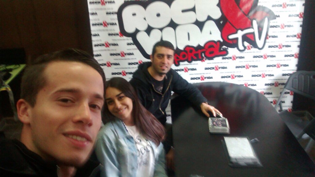 SNS_Rock's tweet photo. Ya estamos en los estudios de @ParqueVida en minutos al aire!! https://t.co/Y8uZMFPYpN