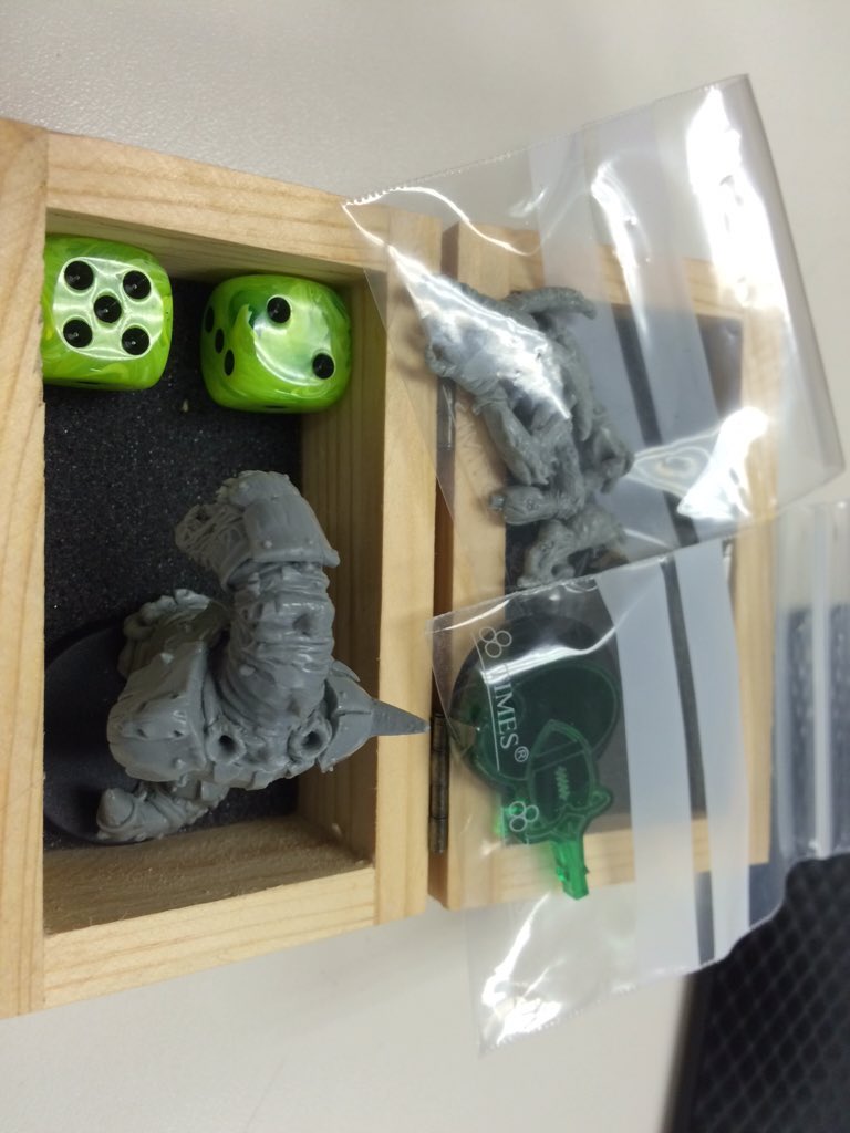 BloodBowlBlog's tweet photo. DAMN! That's amazing!!! Great job on this set! @Vortice_M https://t.co/kOcjKne3Dq