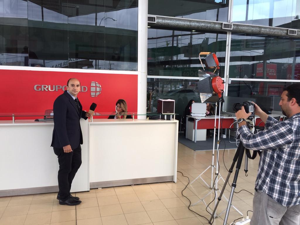 PabloLayus's tweet photo. Grabando los nuevos comerciales para @GRUPOREDarg Se viene con todo !! https://t.co/lqLIHaeSzJ