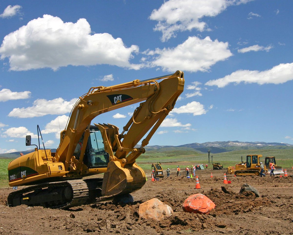 eheauctions's tweet photo. 315C Cat
#315C #Cat
#usedmachinery #constructionequipment #usedheavyequipment https://t.co/afgen43Jm5