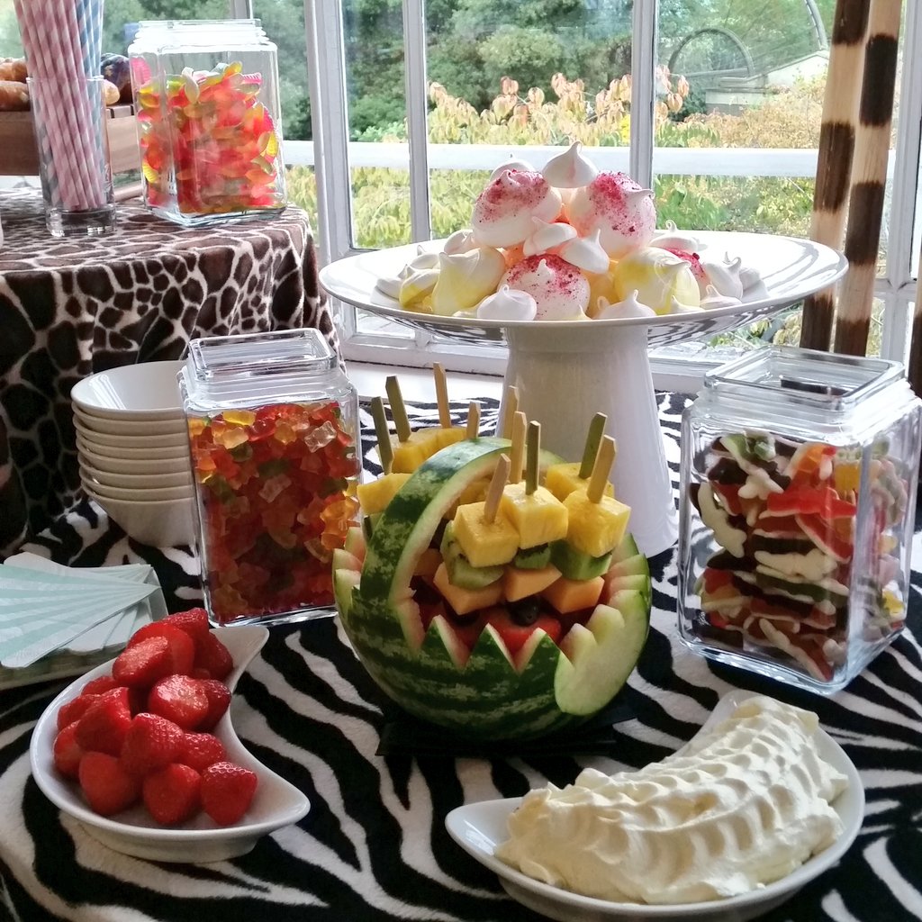ZSLcatering's tweet photo. #HappyHalloween #TrickOrTreat Our @AmpersandCaters Chef's are only serving treats this afternoon #eventprofs https://t.co/Lr1AA1SxWC