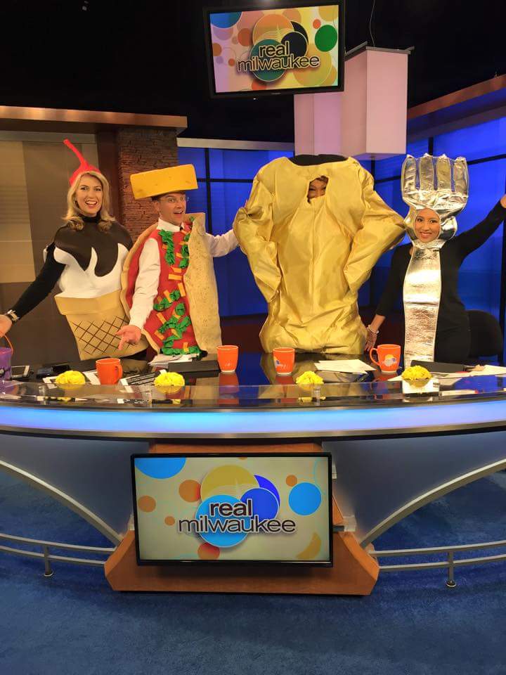 KatrinaCravy's tweet photo. Happy Halloween!  from @realmilwaukee @Rob_Haswell @childpleeze @angelicaduria https://t.co/tv24FwNNya