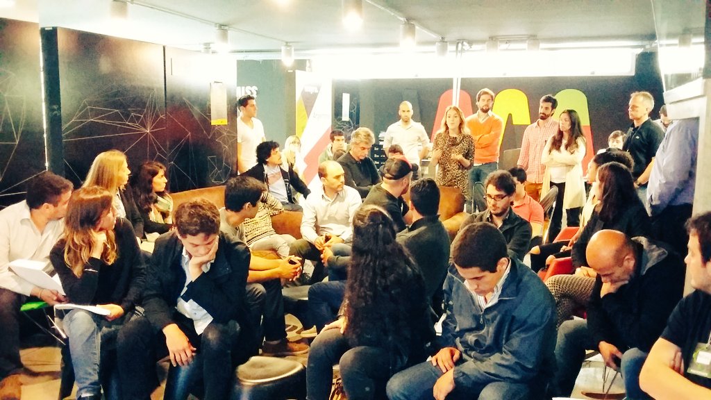 lean_motion's tweet photo. Volviendo de la calle, validaciones, aprendizajes y ronda de feedback grupal. #LSMBA https://t.co/od8DZjnNHo